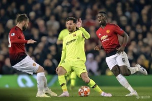 转会新闻-包含从葡萄牙体育围绕亚冠完成体检到曼城围绕欧篮联官宣签约，阿贾克斯今夜调整名单的词条