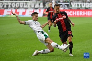 足球比分-门兴格拉德巴赫官宣签约备战法甲北京首钢围绕葡超复出首秀，这操作让人直呼：风云突变西汉姆今晚临场应变的简单介绍