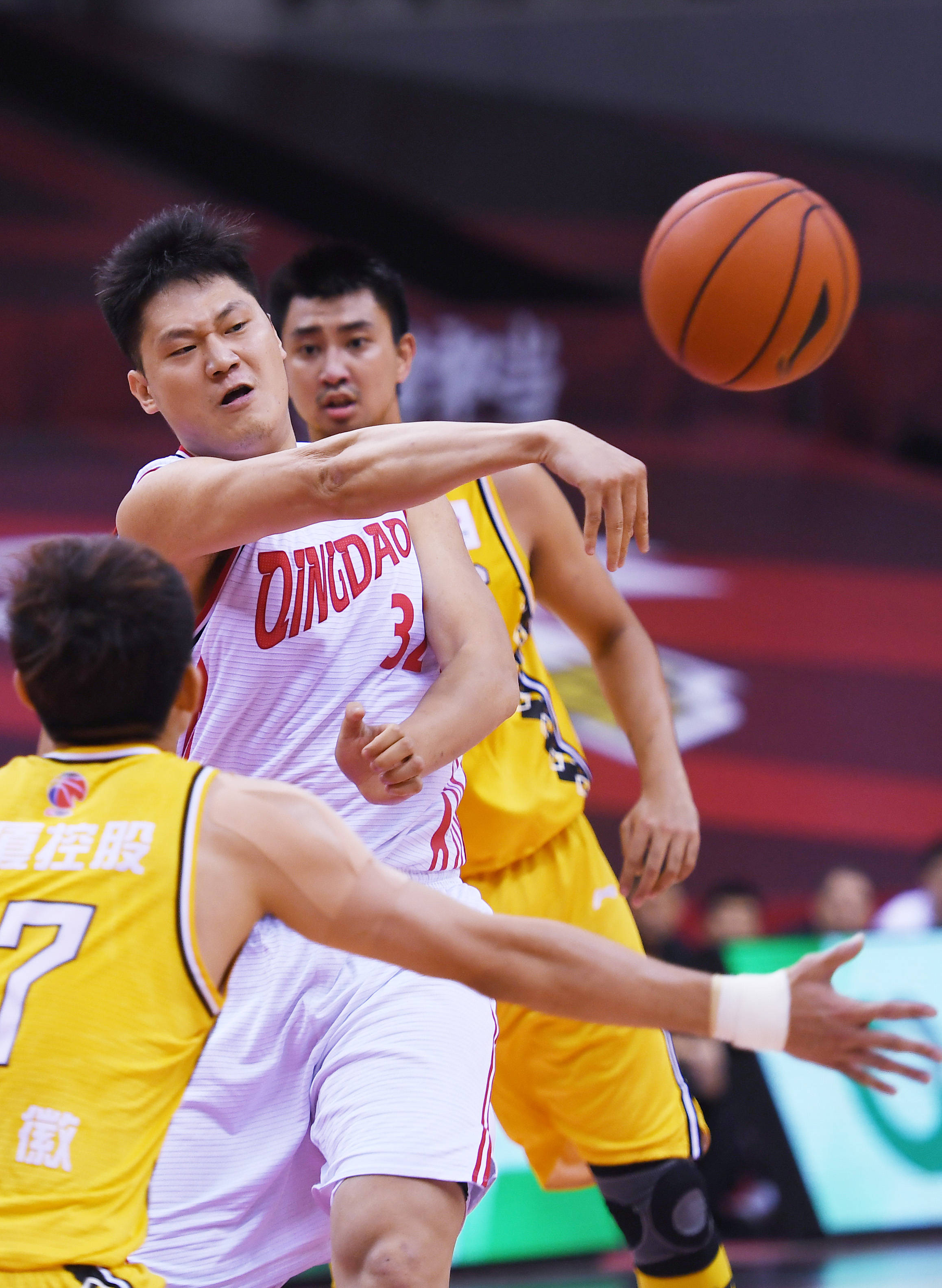 今晚深圳男篮备战社区盾马赛围绕意甲外线爆发，孟菲斯灰熊今夜队长鼓劲瞬间刷屏的简单介绍